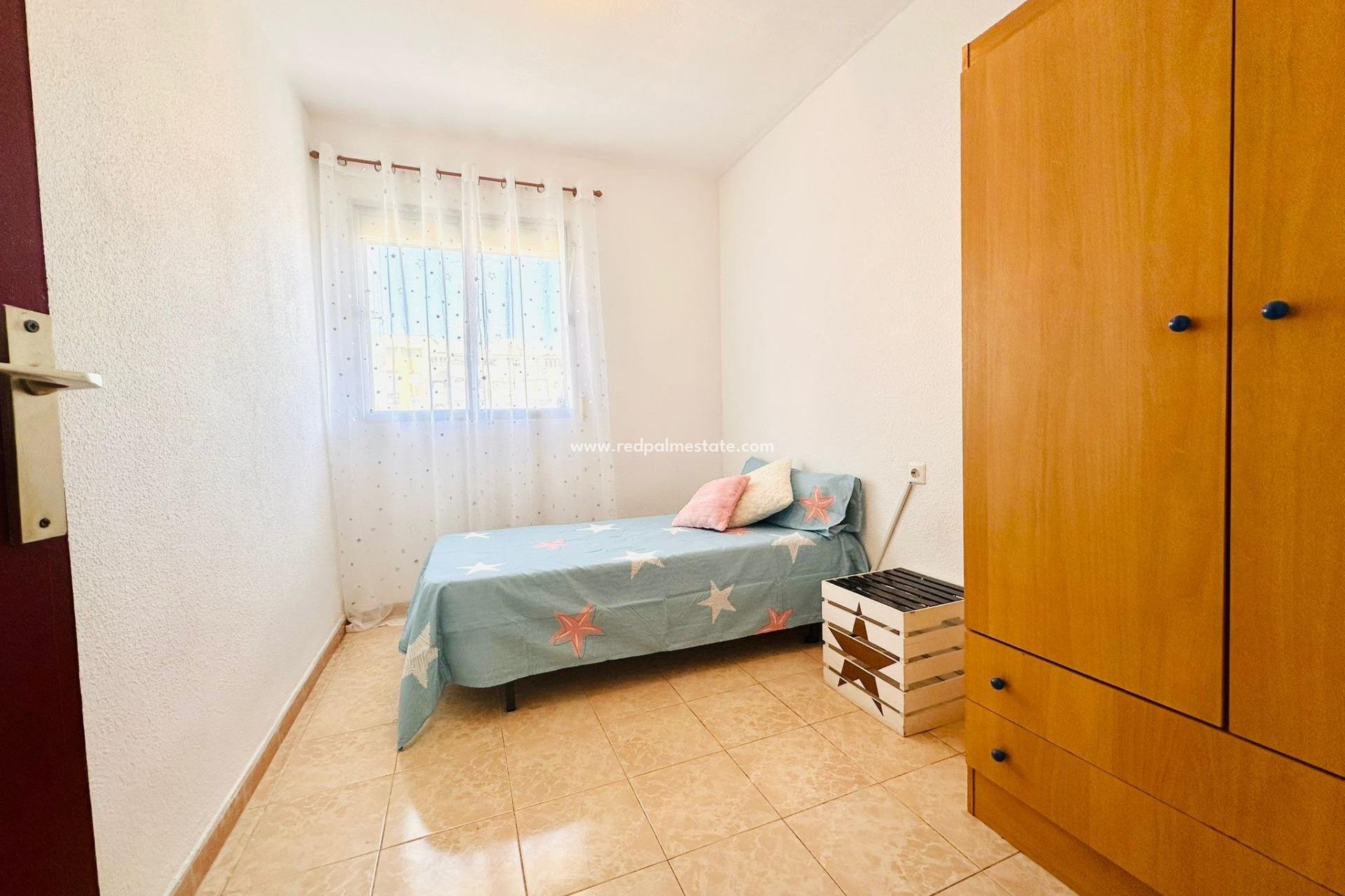 Herverkoop - Appartement -
Torrevieja - Centro