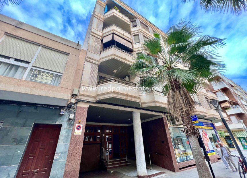 Herverkoop - Appartement -
Torrevieja - Centro