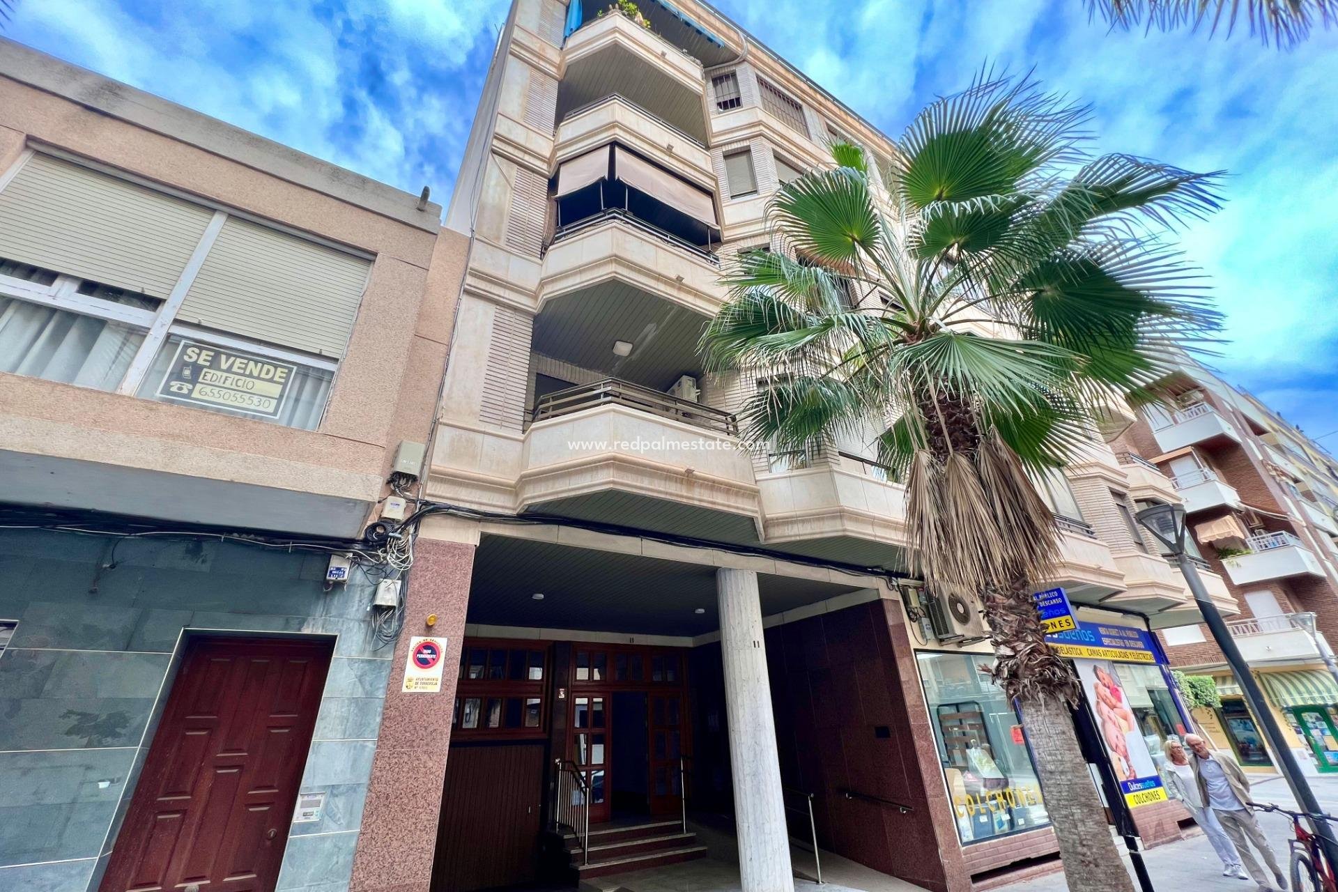 Herverkoop - Appartement -
Torrevieja - Centro