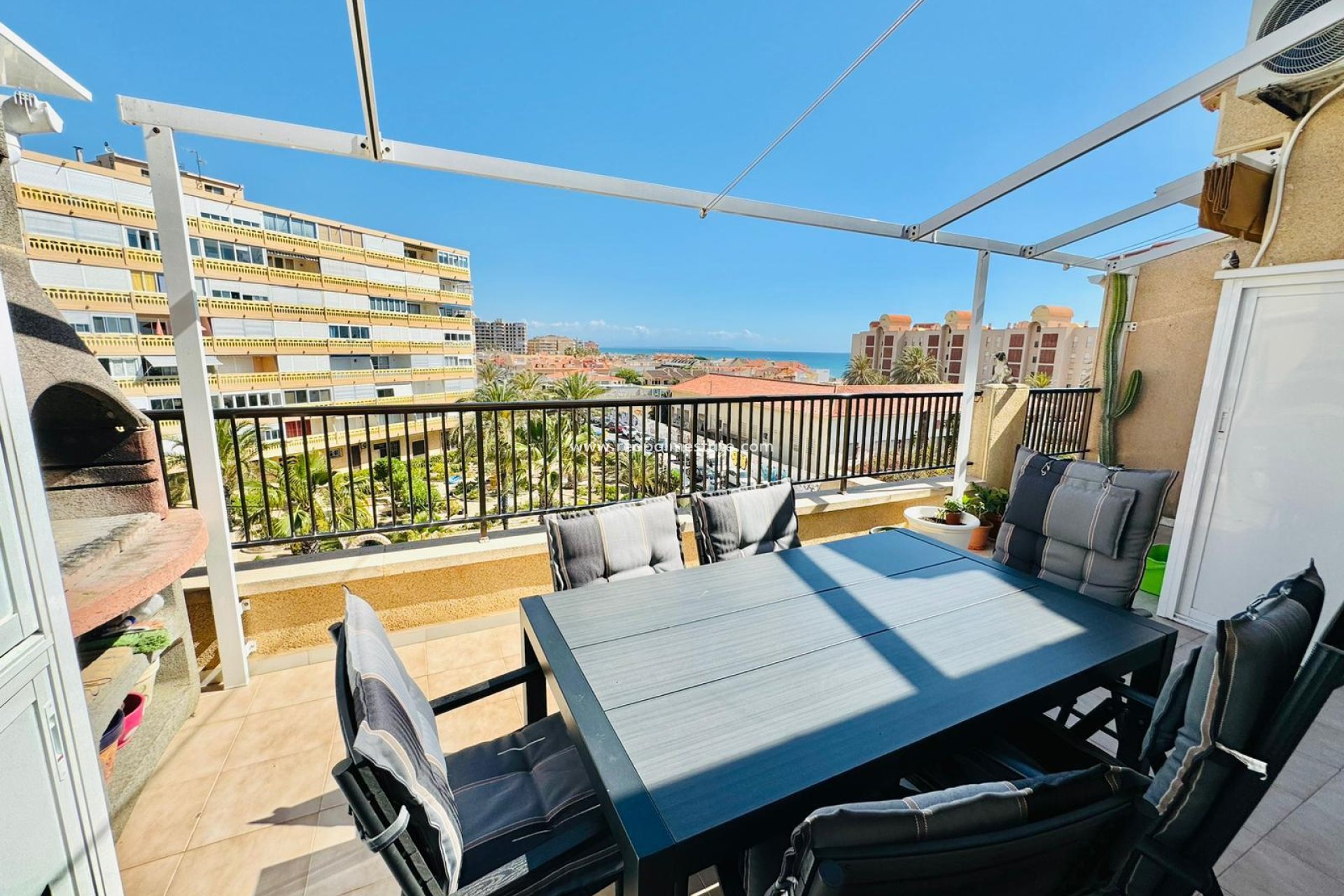 Herverkoop - Appartement -
Torrevieja - Costa Blanca