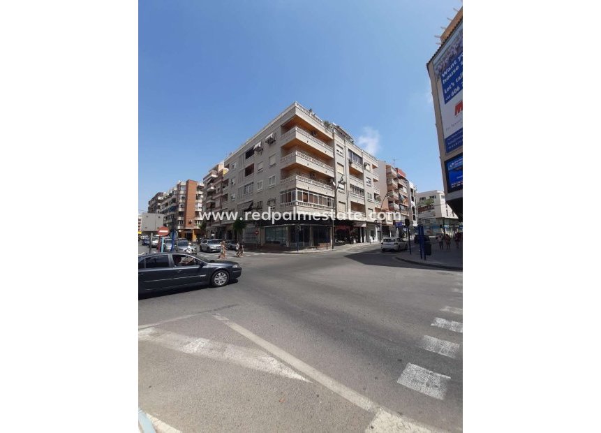 Herverkoop - Appartement -
Torrevieja - Costa Blanca