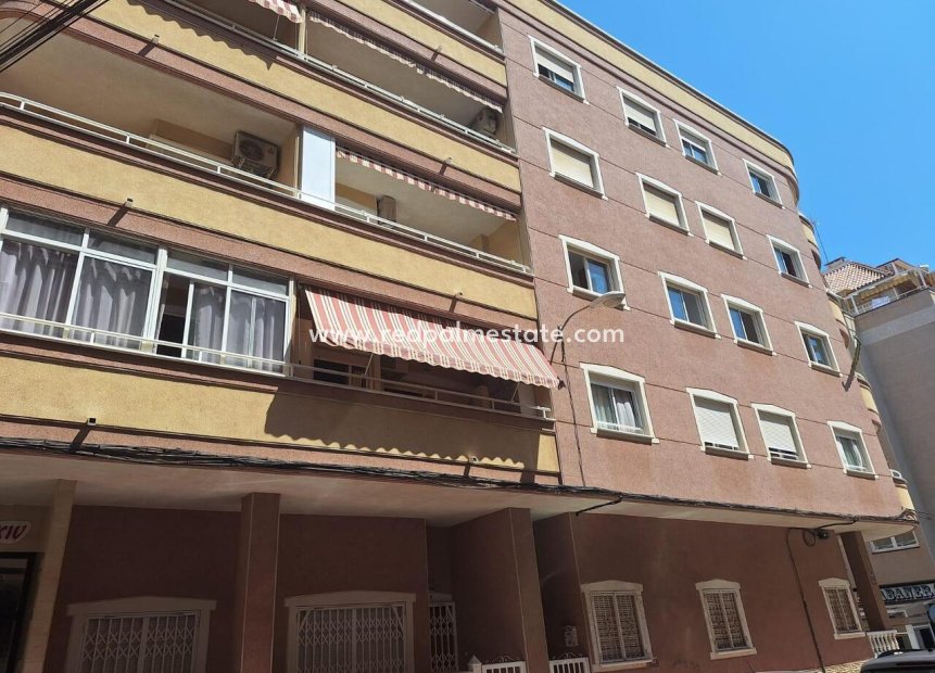 Herverkoop - Appartement -
Torrevieja - Costa Blanca