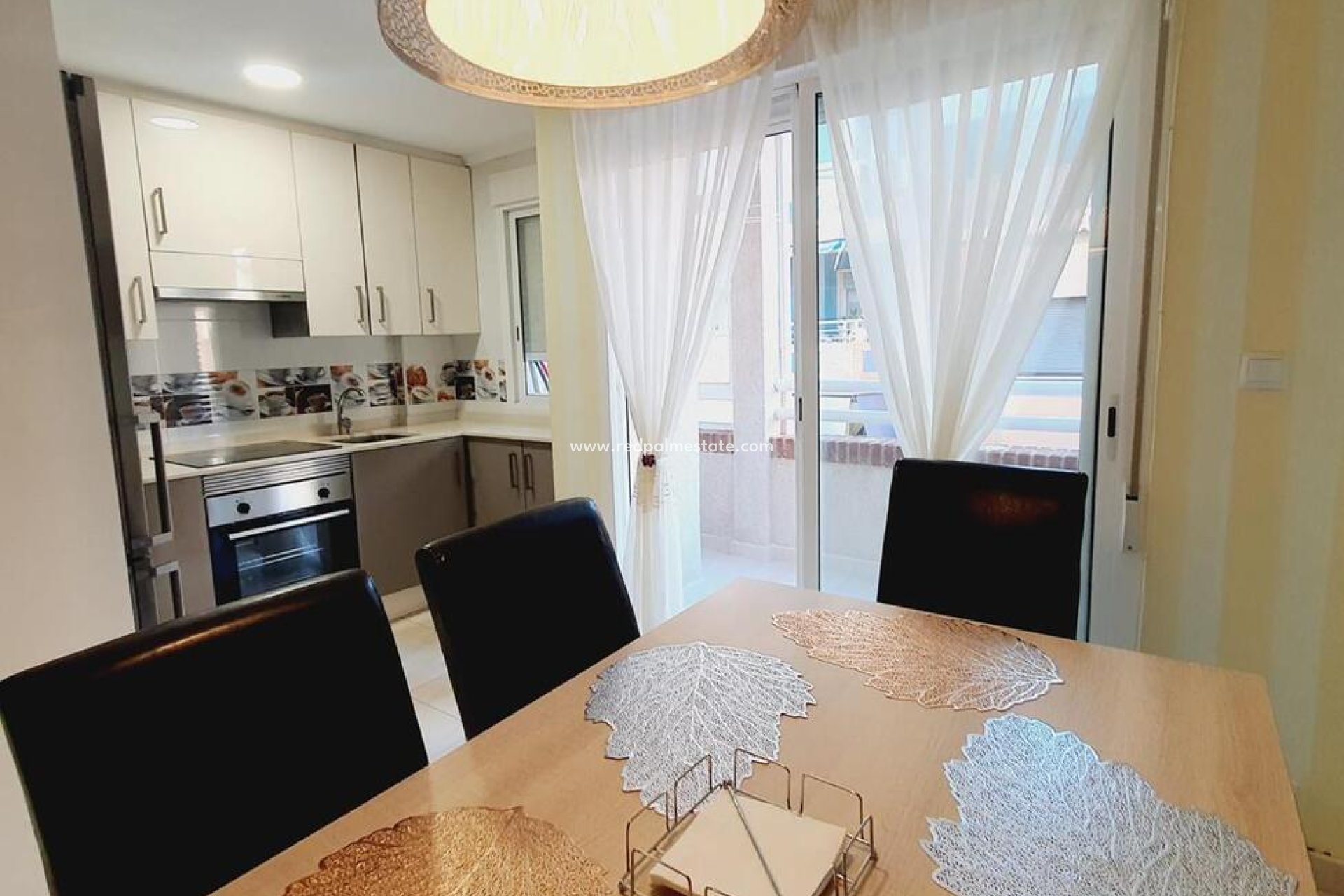 Herverkoop - Appartement -
Torrevieja - DOWNTOWN