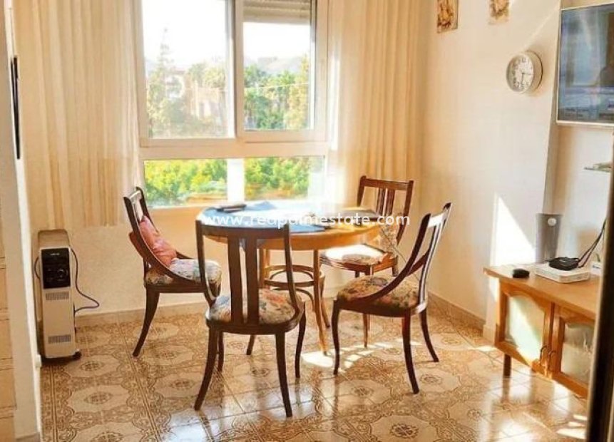 Herverkoop - Appartement -
Torrevieja - El Acequión - Los Náufragos