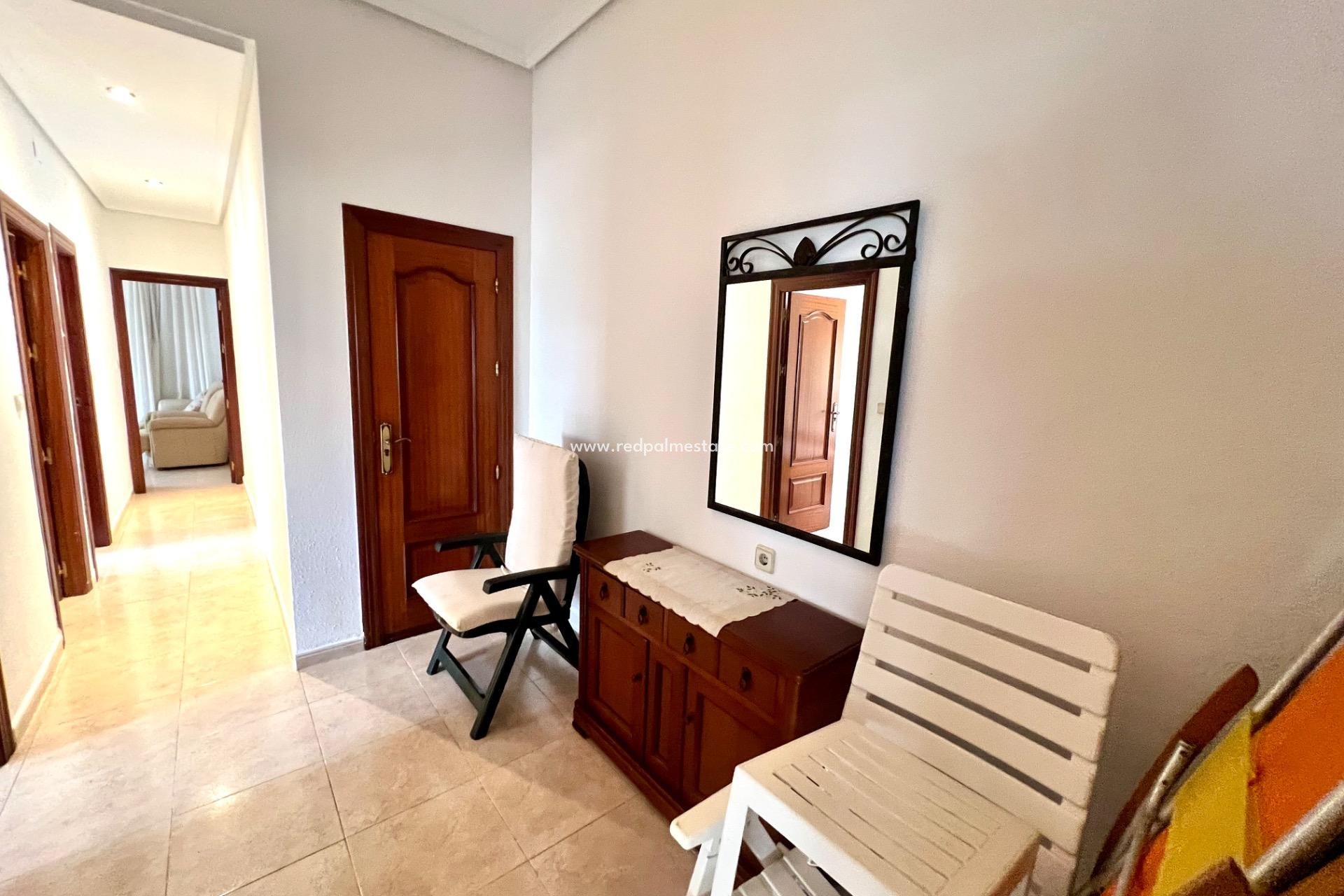 Herverkoop - Appartement -
Torrevieja - El Acequión - Los Náufragos