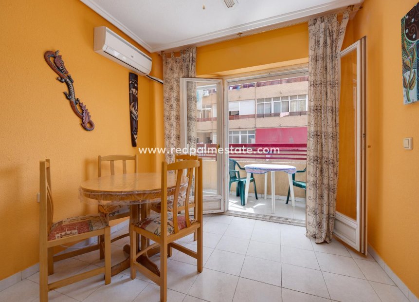 Herverkoop - Appartement -
Torrevieja - El molino