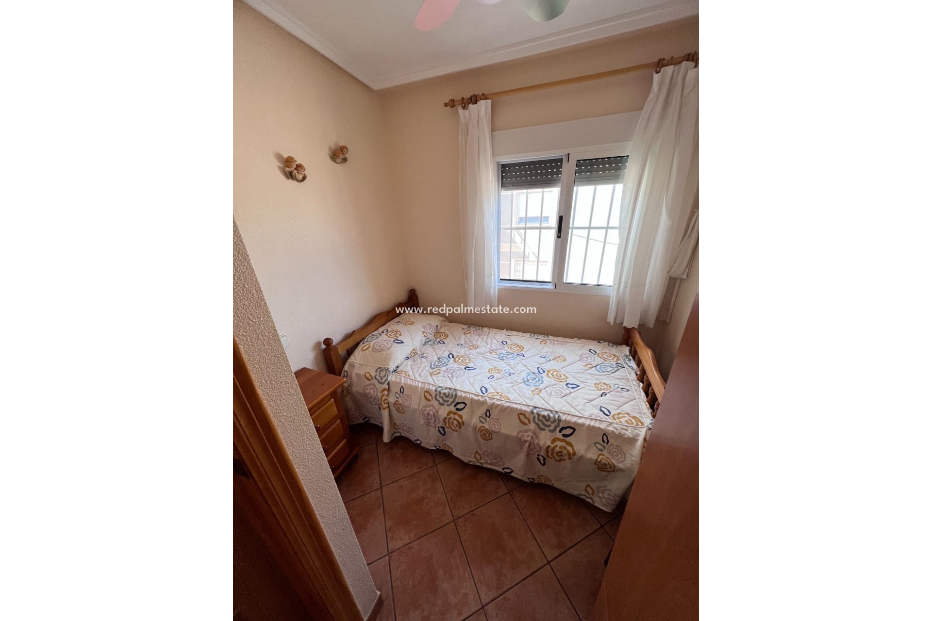 Herverkoop - Appartement -
Torrevieja - Eliseos playa