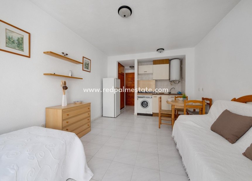 Herverkoop - Appartement -
Torrevieja - Estacion de autobuses