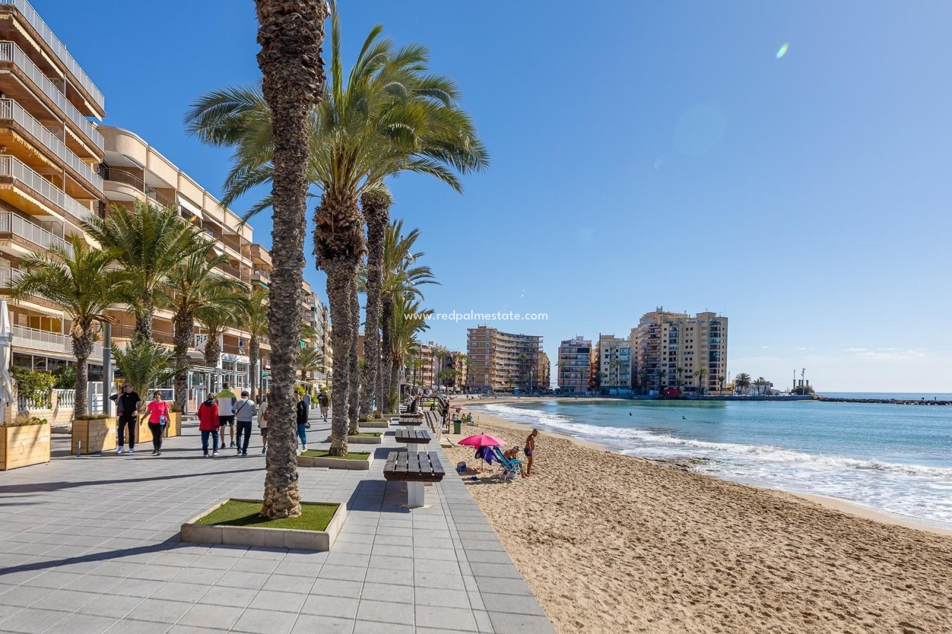 Herverkoop - Appartement -
Torrevieja - Estacion de autobuses