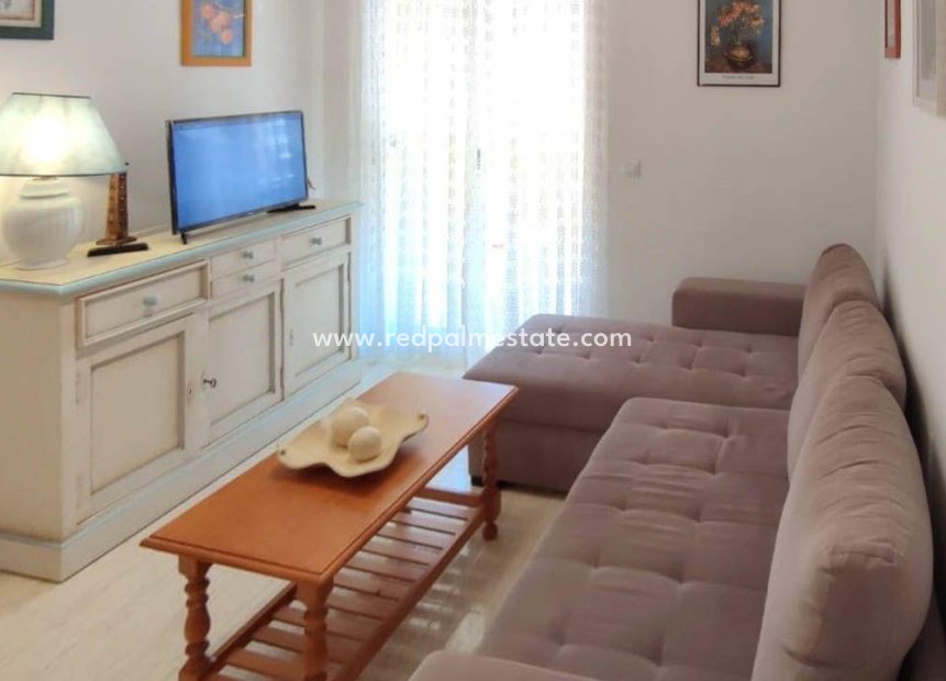 Herverkoop - Appartement -
Torrevieja - Estacion de autobuses