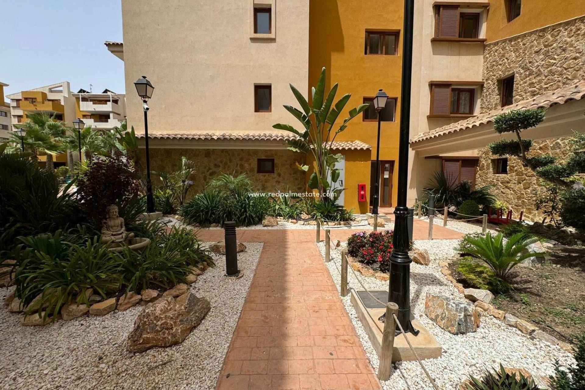 Herverkoop - Appartement -
Torrevieja - Inland