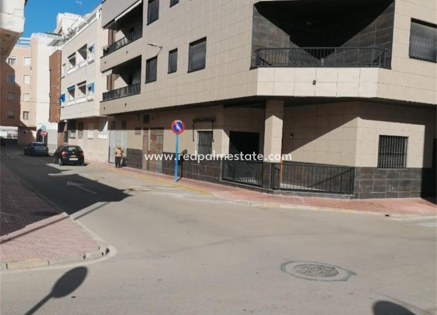 Herverkoop - Appartement -
Torrevieja - La Mata pueblo