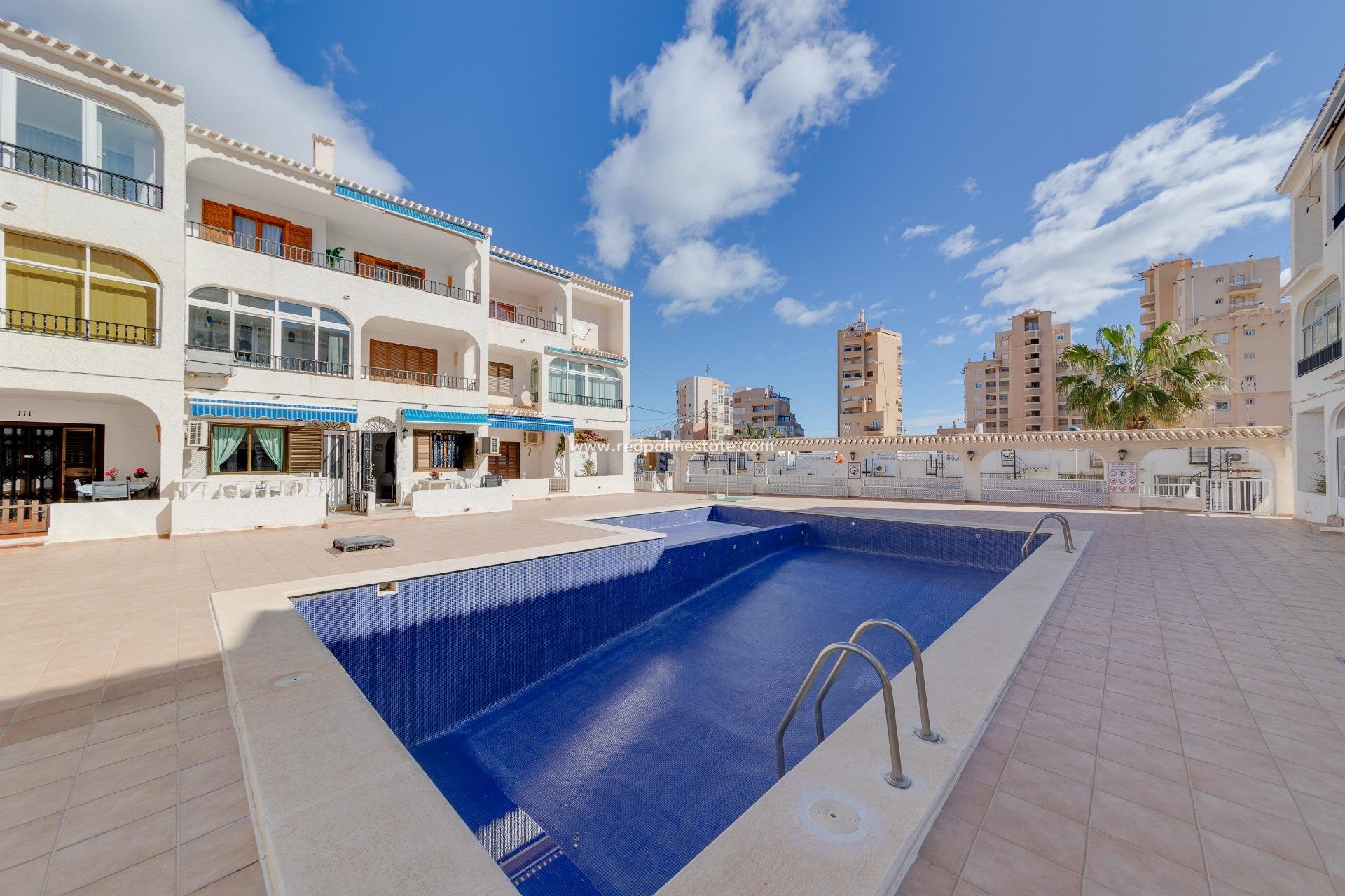 Herverkoop - Appartement -
Torrevieja - La Mata