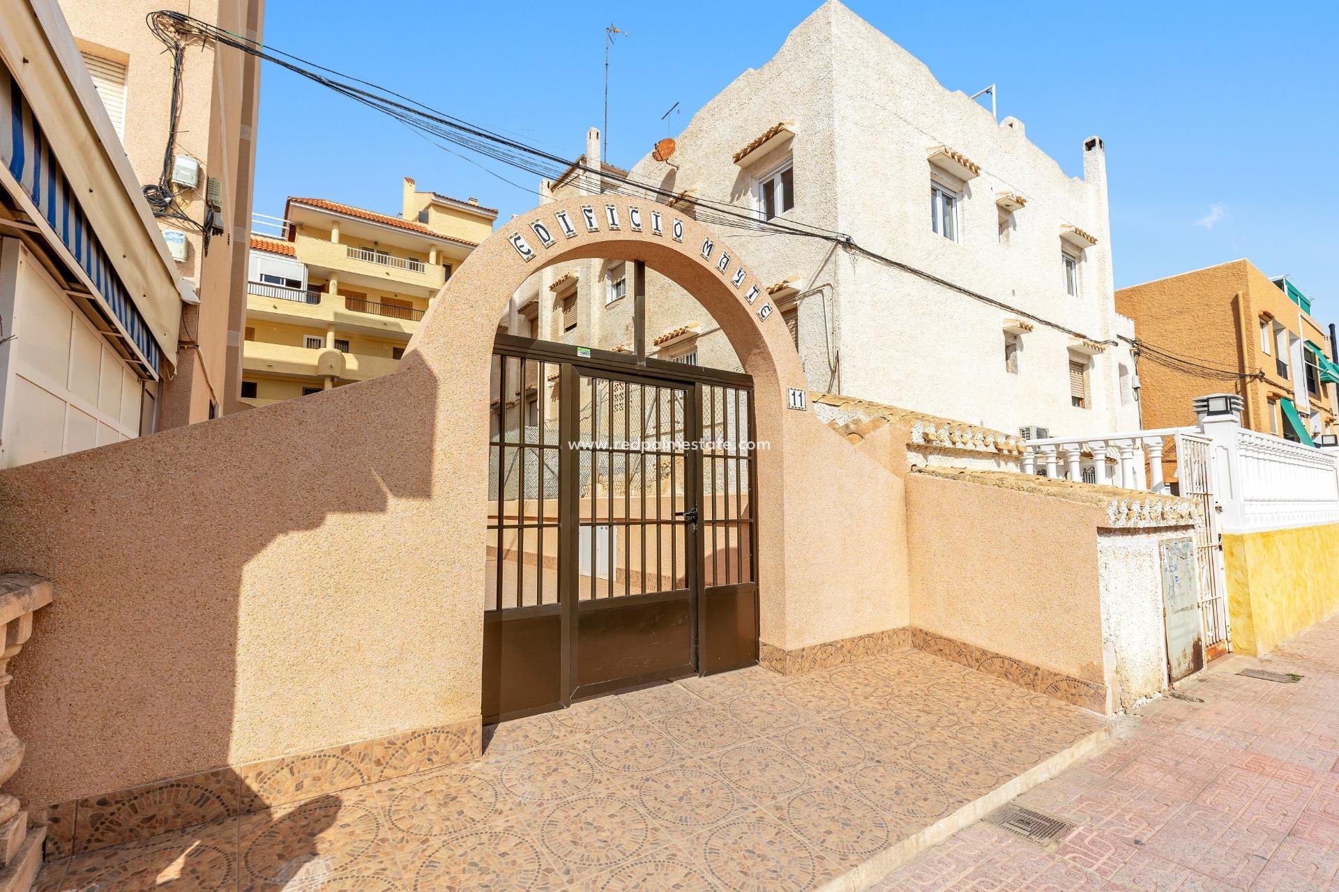 Herverkoop - Appartement -
Torrevieja - La Mata