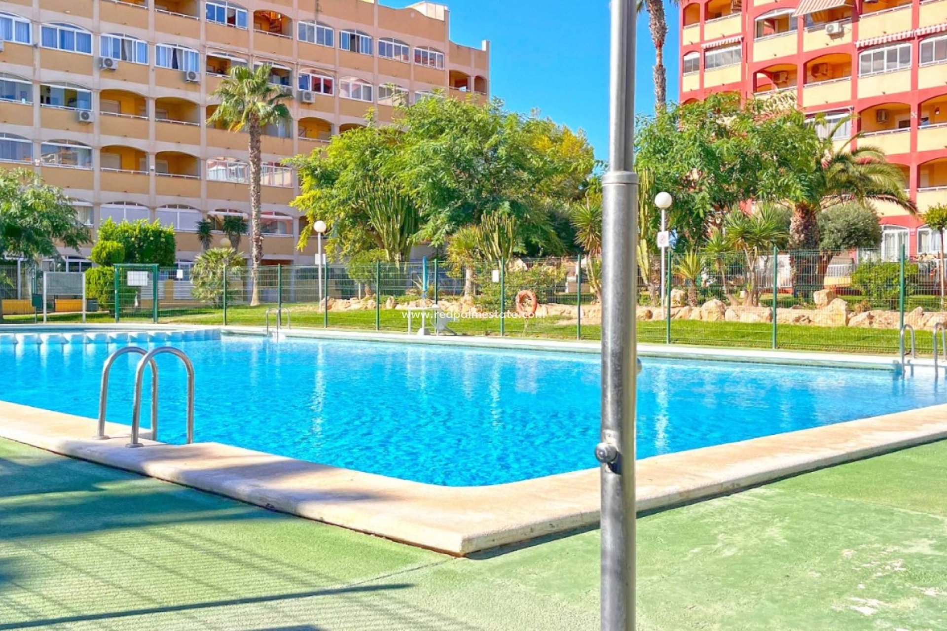 Herverkoop - Appartement -
Torrevieja - La Mata