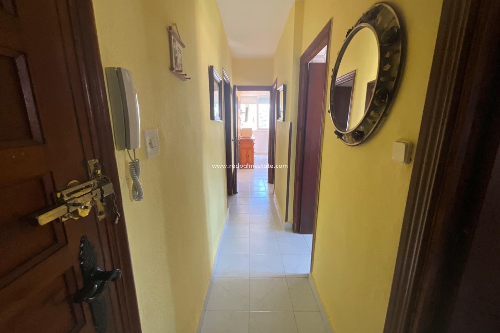 Herverkoop - Appartement -
Torrevieja - La Mata