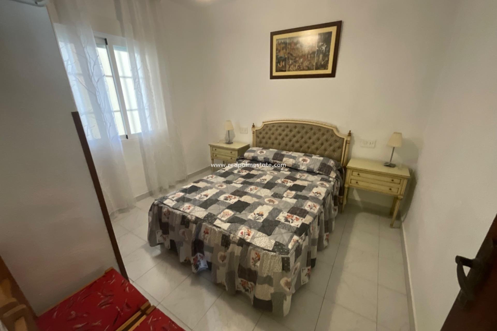 Herverkoop - Appartement -
Torrevieja - La Mata