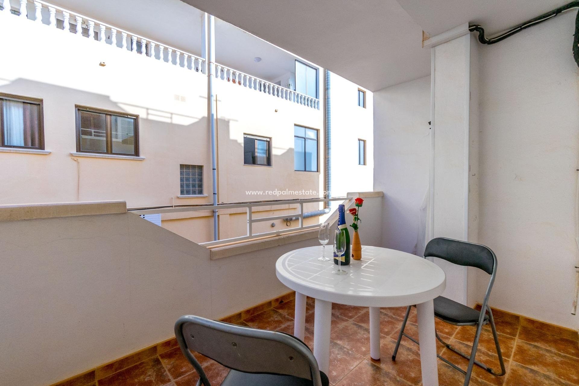 Herverkoop - Appartement -
Torrevieja - La Mata