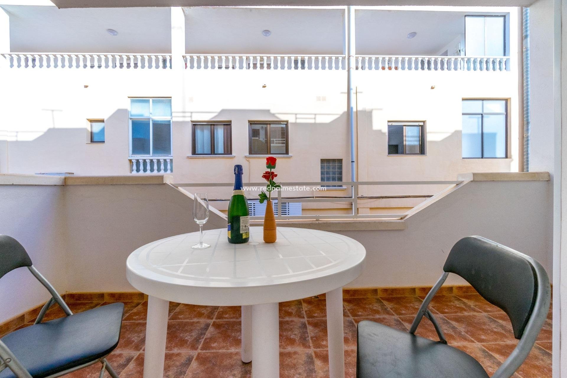 Herverkoop - Appartement -
Torrevieja - La Mata