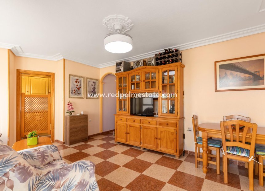 Herverkoop - Appartement -
Torrevieja - La Mata