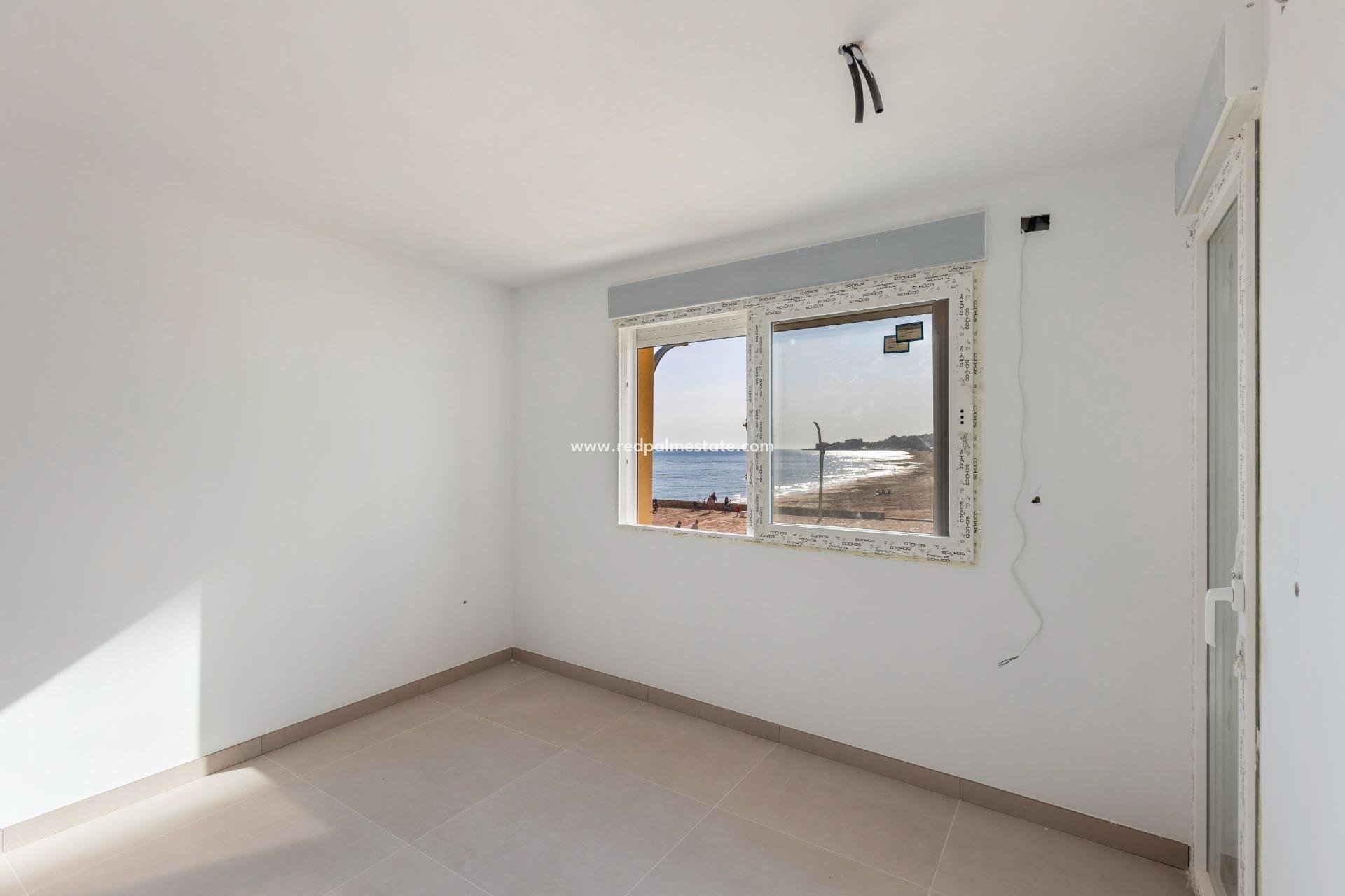 Herverkoop - Appartement -
Torrevieja - La Mata