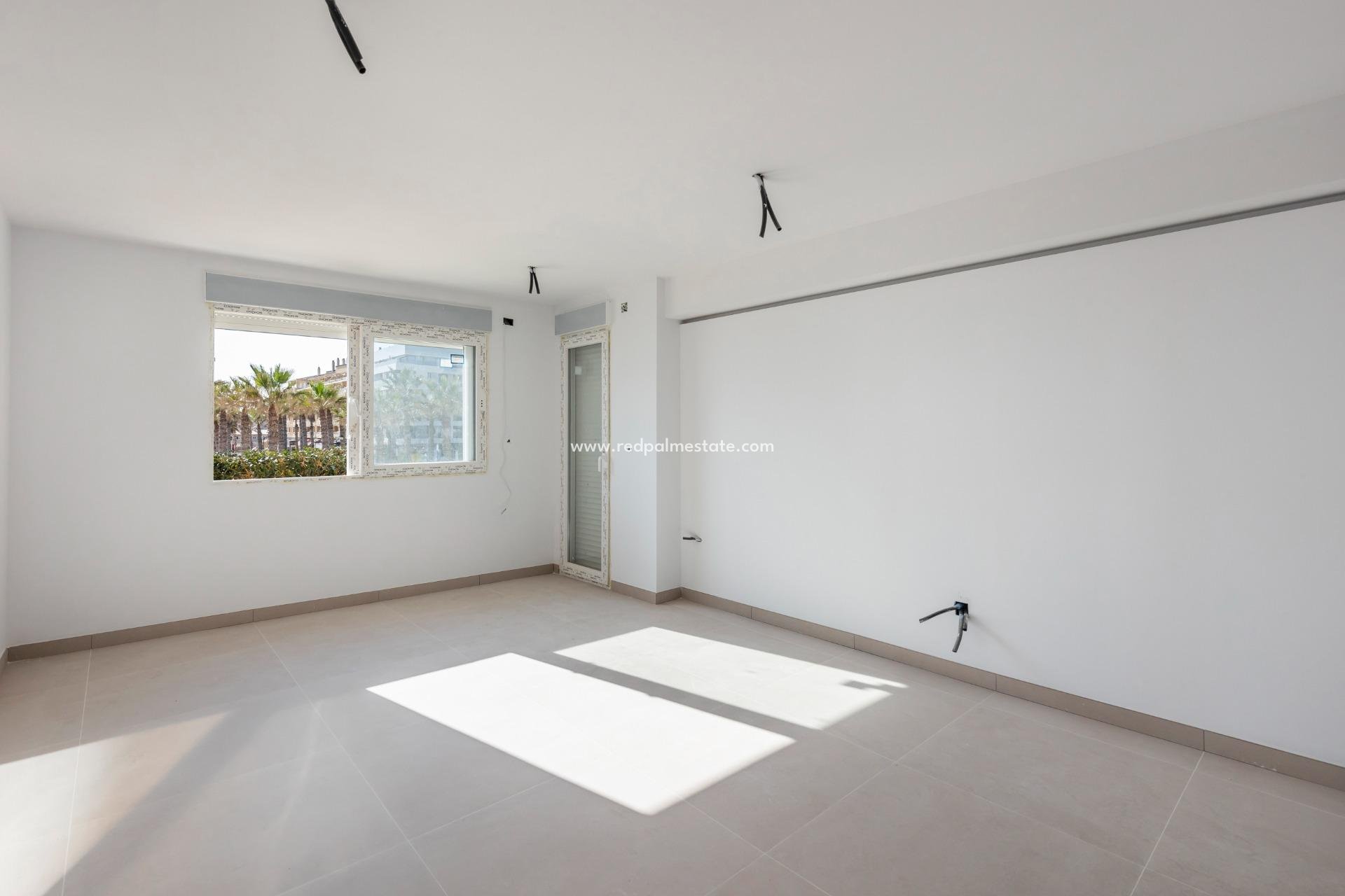 Herverkoop - Appartement -
Torrevieja - La Mata