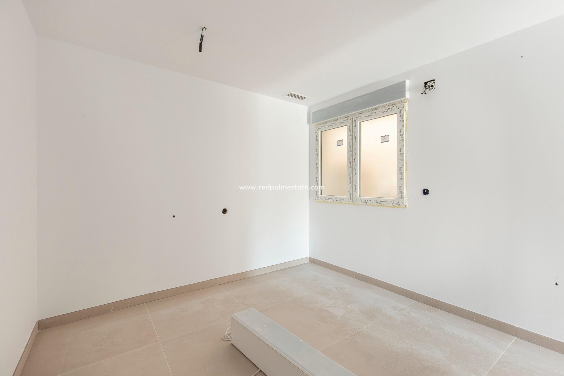 Herverkoop - Appartement -
Torrevieja - La Mata