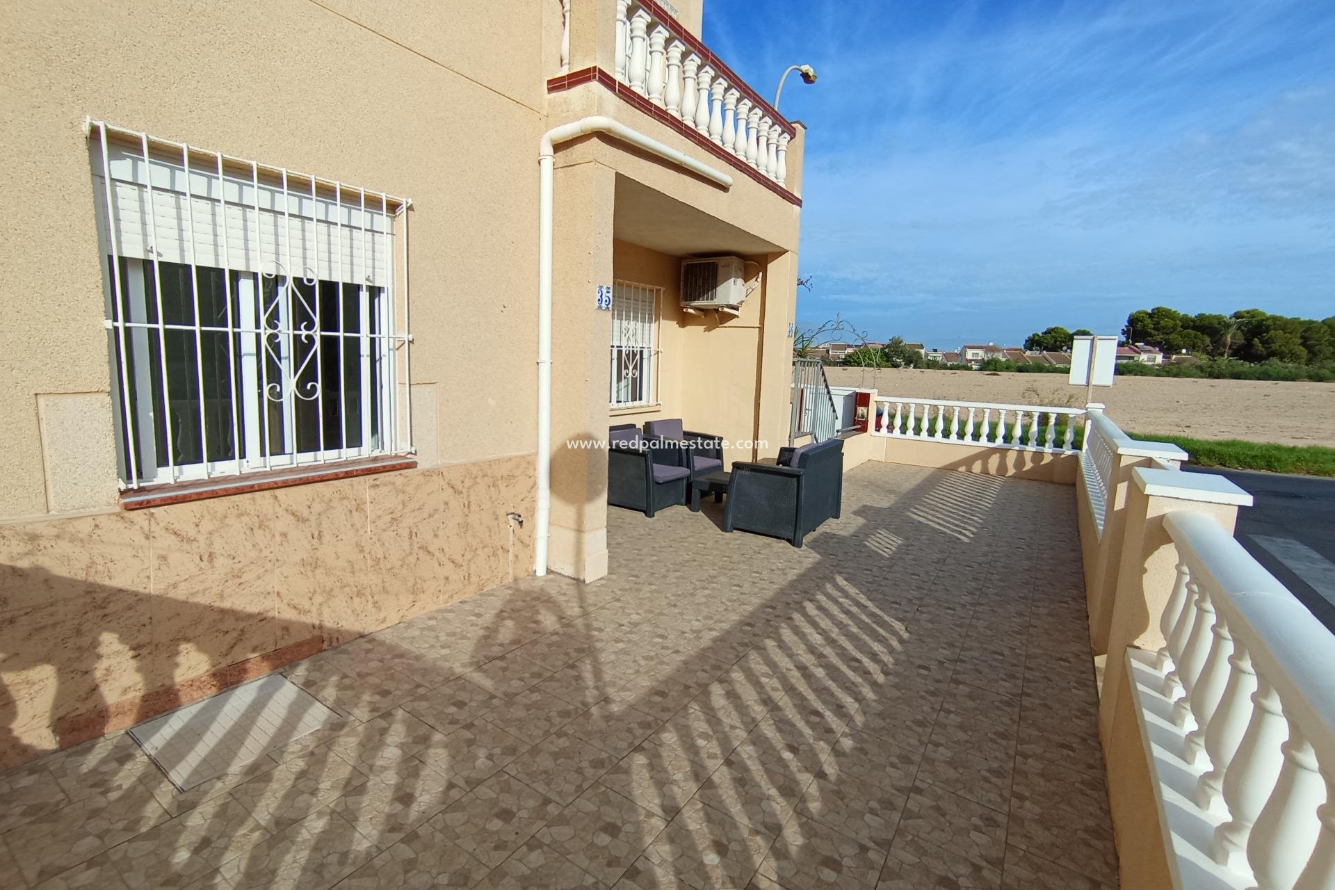 Herverkoop - Appartement -
Torrevieja - La Siesta - El Salado -  Torreta