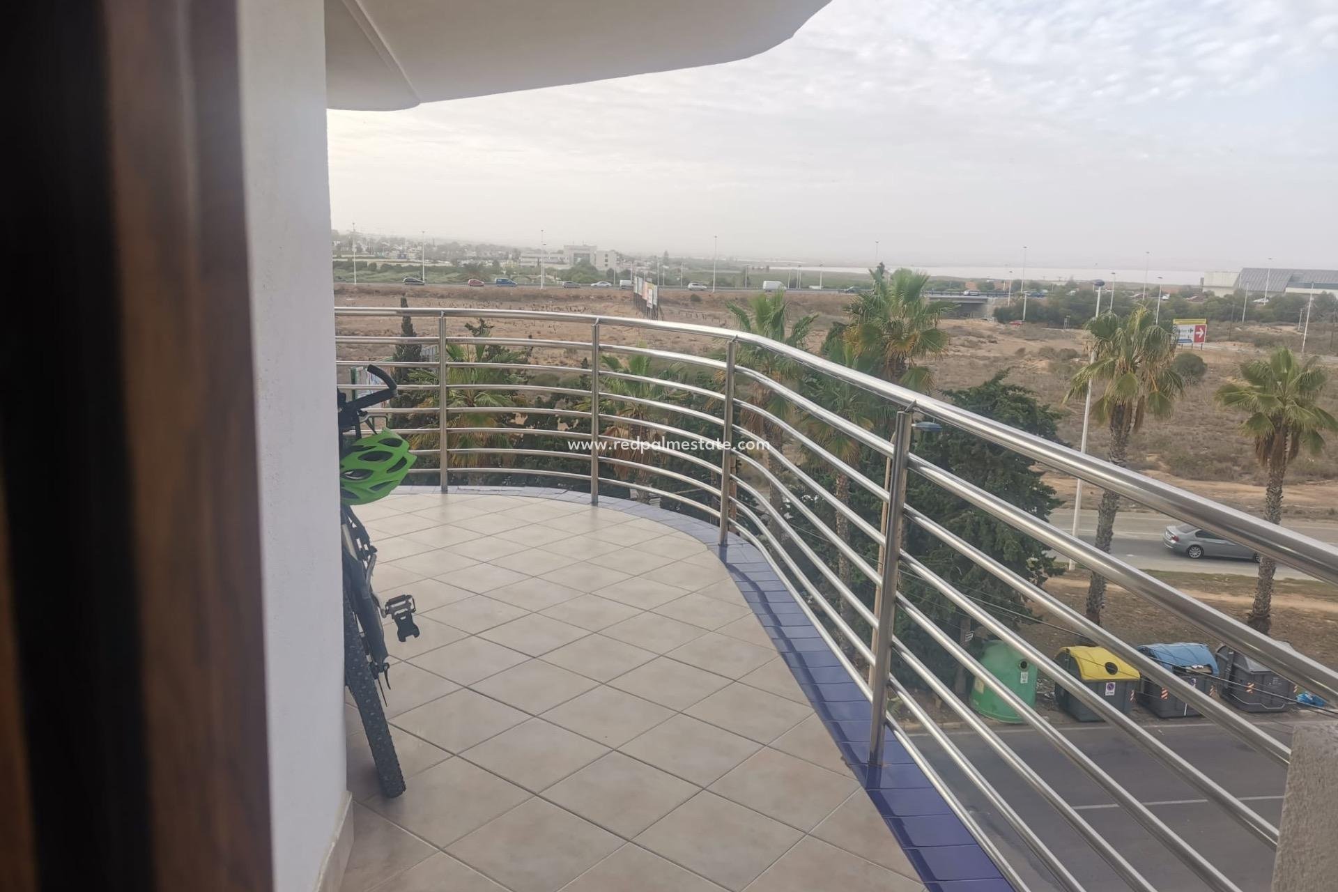 Herverkoop - Appartement -
Torrevieja - La Veleta