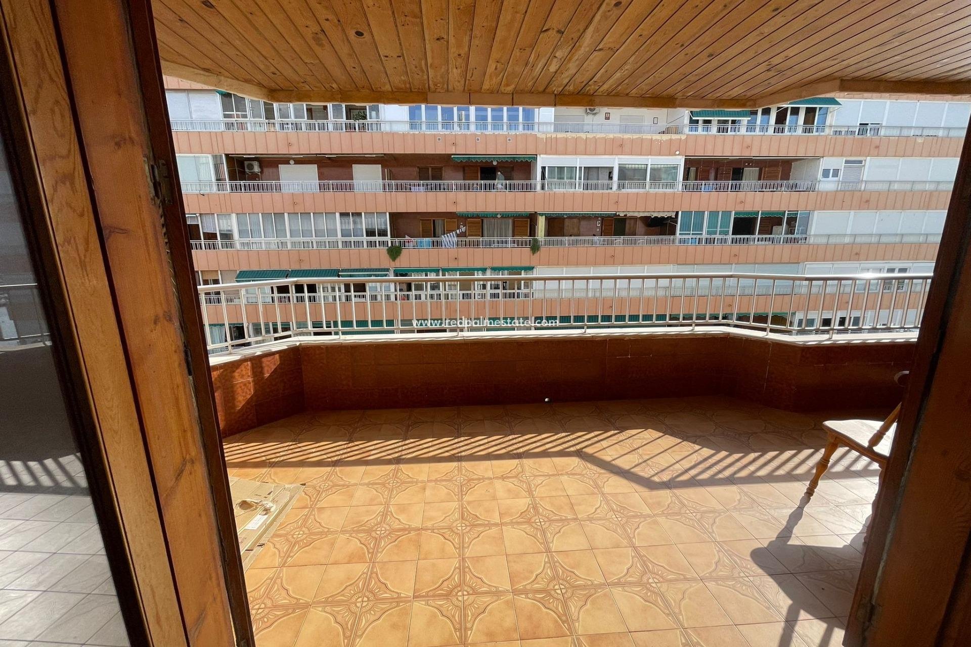 Herverkoop - Appartement -
Torrevieja - Los balcones