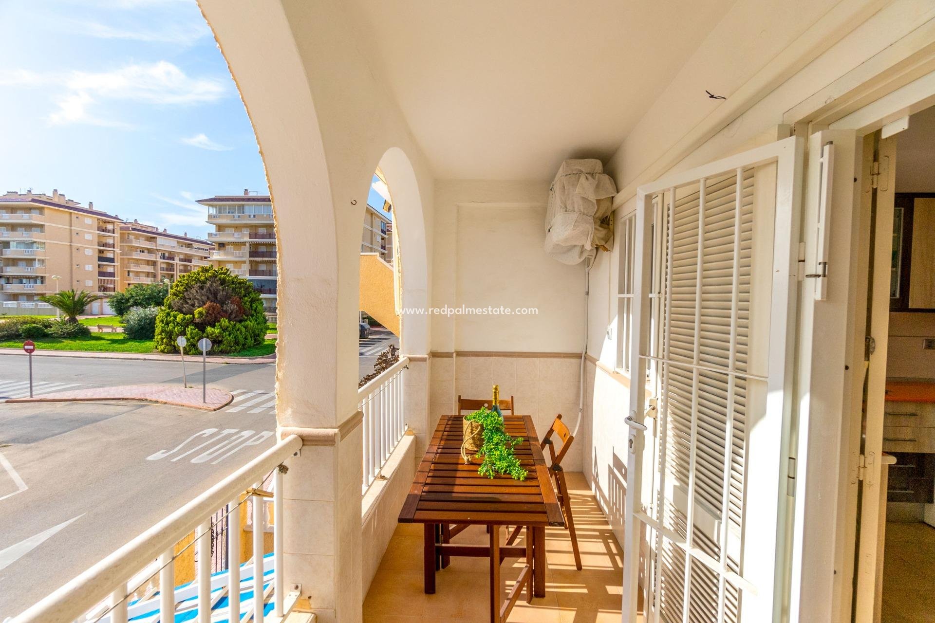 Herverkoop - Appartement -
Torrevieja - Los Europeos