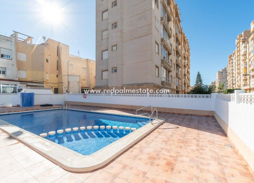 Herverkoop - Appartement -
Torrevieja - Nueva Torrevieja - Aguas Nuevas