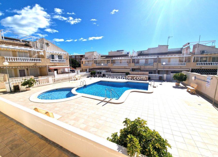 Herverkoop - Appartement -
Torrevieja - Nueva Torrevieja - Aguas Nuevas