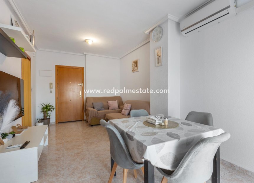 Herverkoop - Appartement -
Torrevieja - Nueva Torrevieja