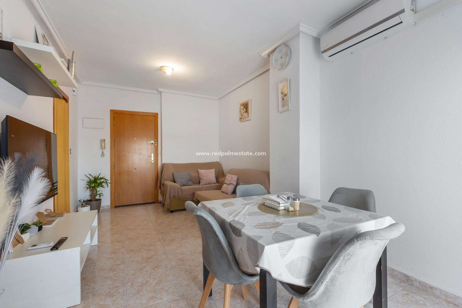 Herverkoop - Appartement -
Torrevieja - Nueva Torrevieja