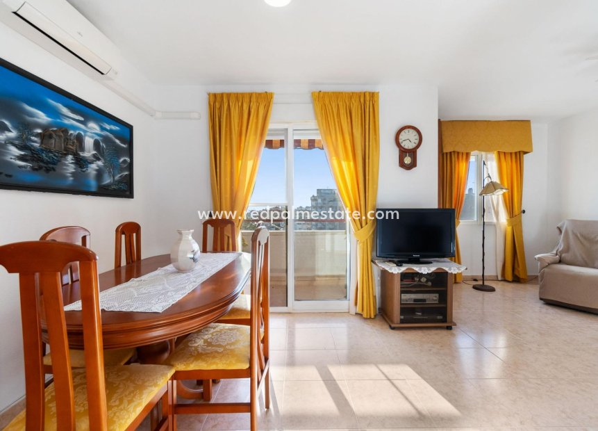 Herverkoop - Appartement -
Torrevieja - Nueva Torrevieja