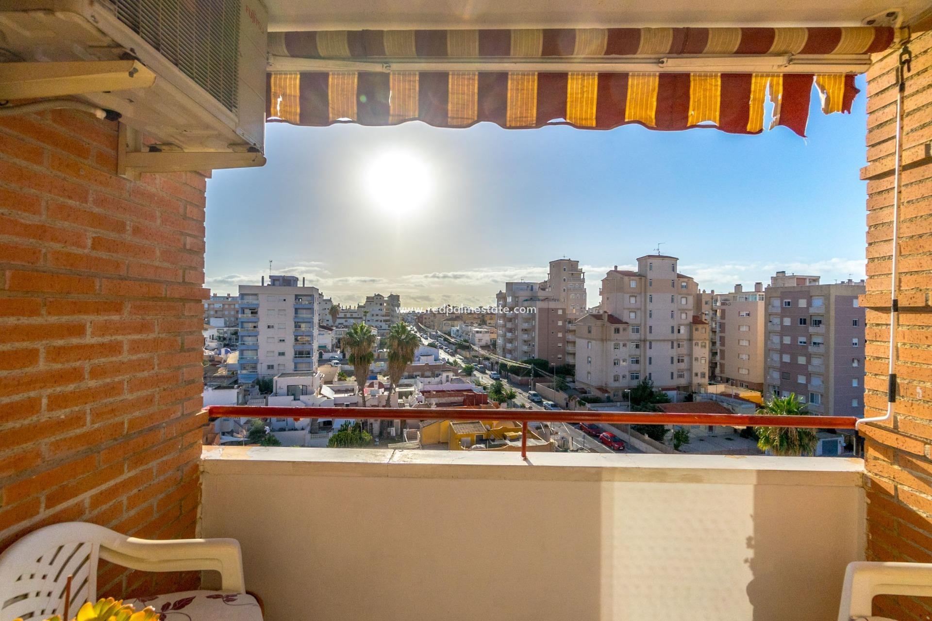 Herverkoop - Appartement -
Torrevieja - Nueva Torrevieja