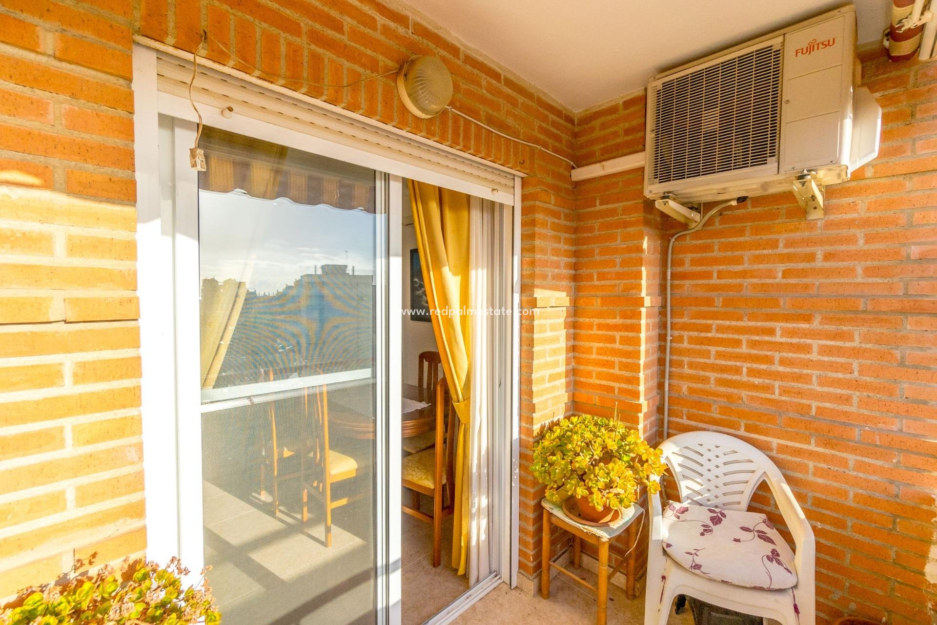 Herverkoop - Appartement -
Torrevieja - Nueva Torrevieja