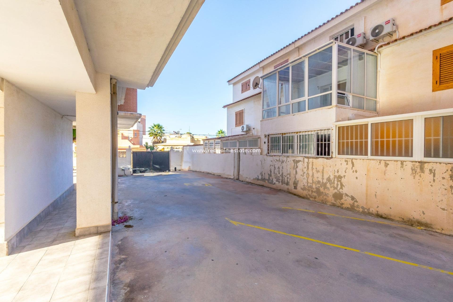 Herverkoop - Appartement -
Torrevieja - Nueva Torrevieja