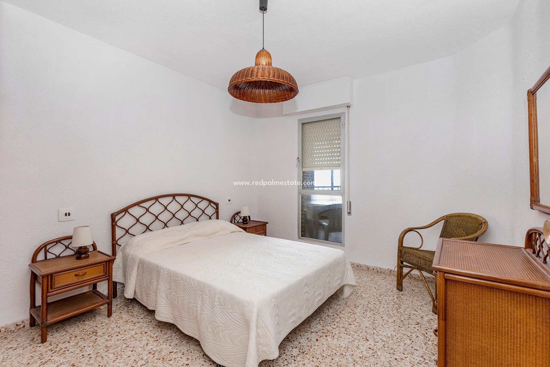 Herverkoop - Appartement -
Torrevieja - Playa de los Locos