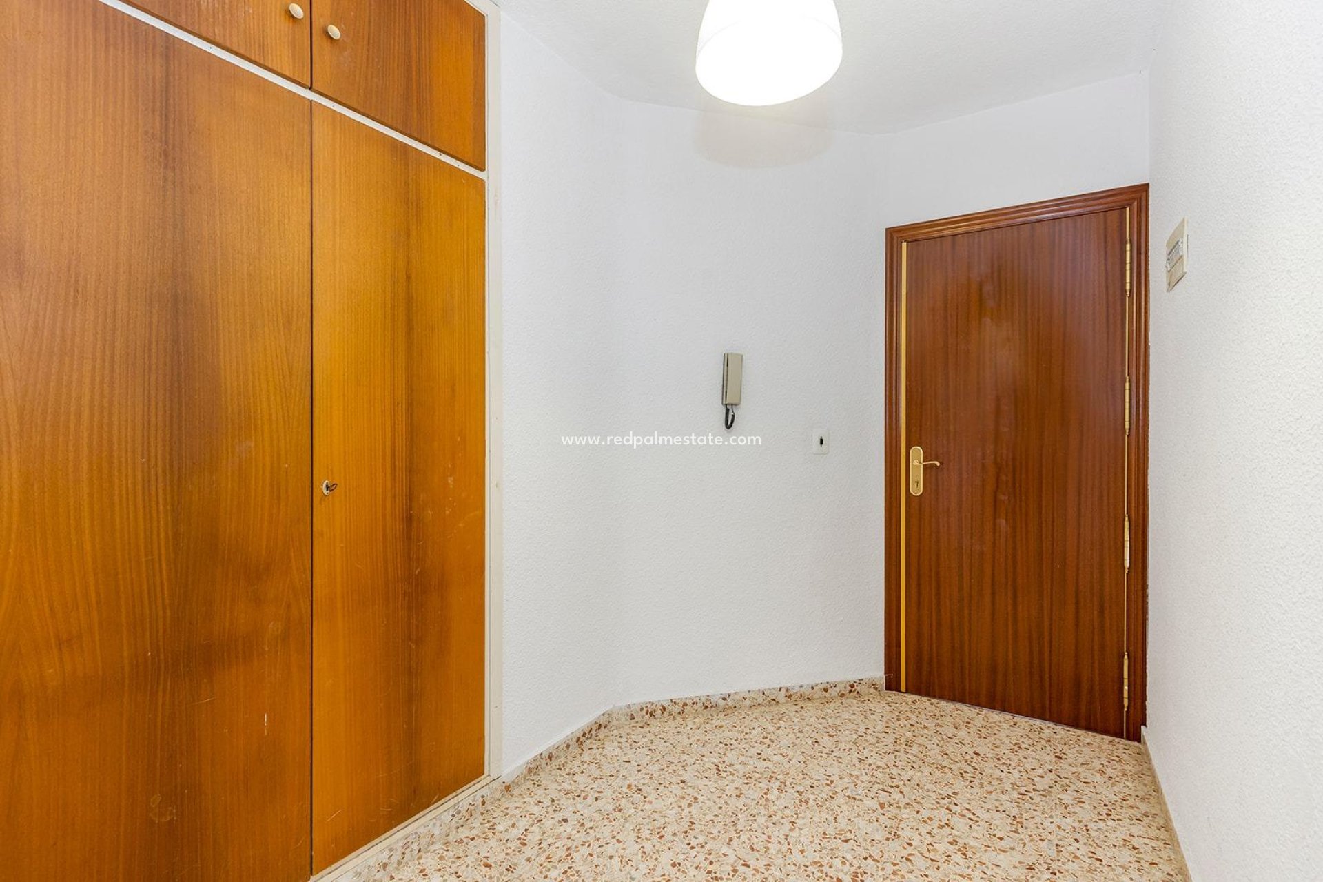 Herverkoop - Appartement -
Torrevieja - Playa de los Locos