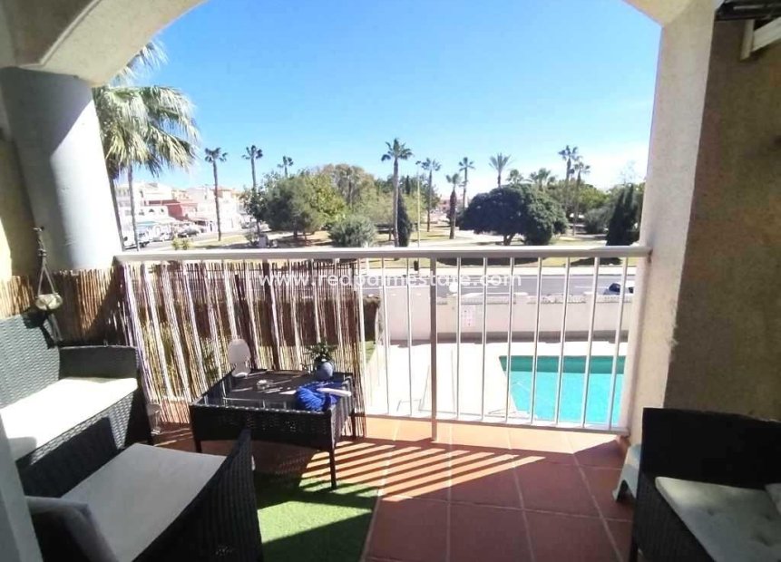 Herverkoop - Appartement -
Torrevieja - Playa de los locos