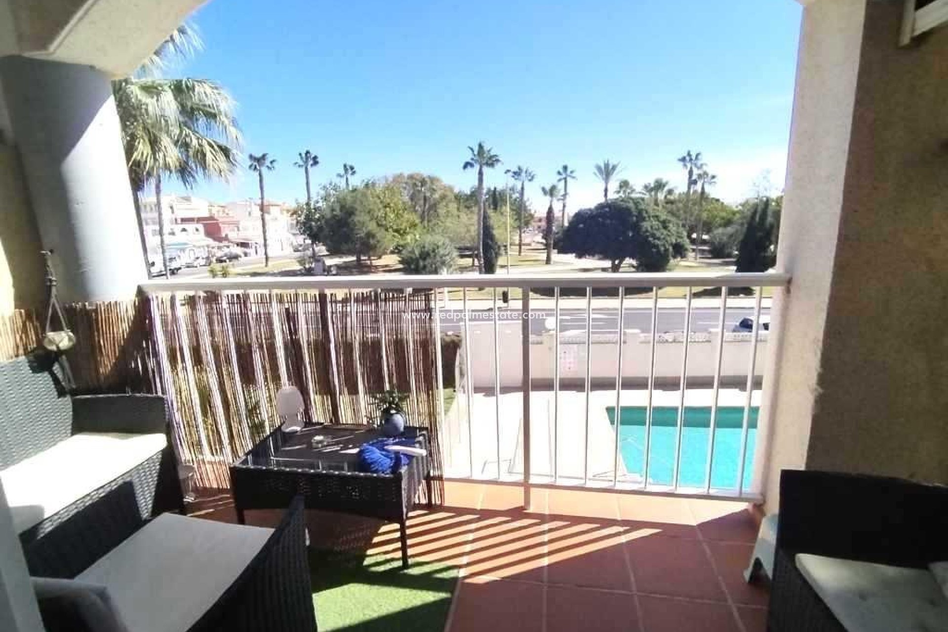 Herverkoop - Appartement -
Torrevieja - Playa de los locos