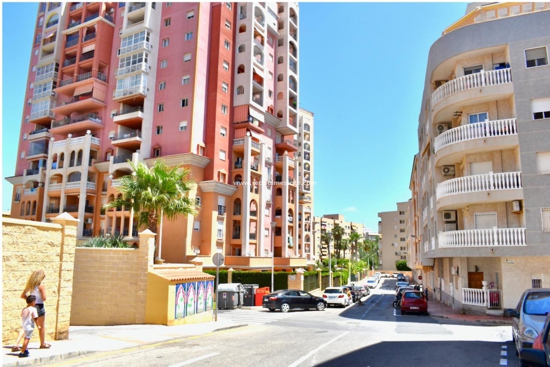 Herverkoop - Appartement -
Torrevieja - Playa de los Locos