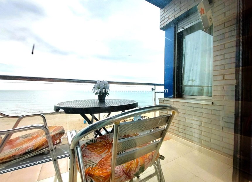 Herverkoop - Appartement -
Torrevieja - Playa de los Locos