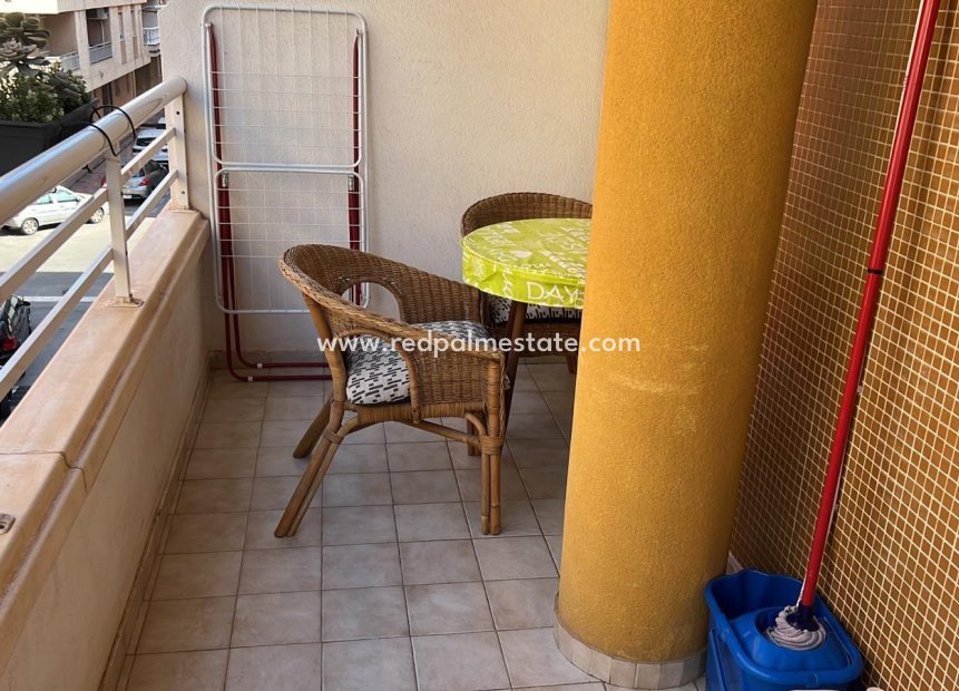 Herverkoop - Appartement -
Torrevieja - Playa de los Locos