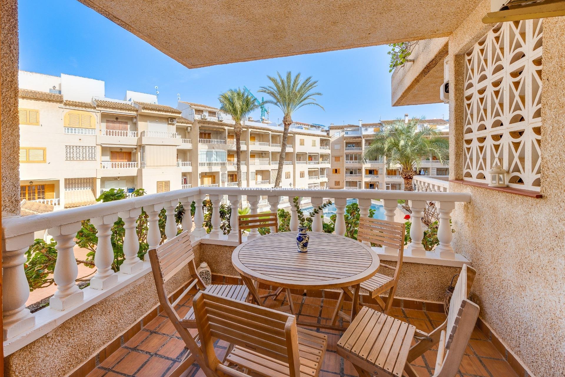 Herverkoop - Appartement -
Torrevieja - Playa de los Locos