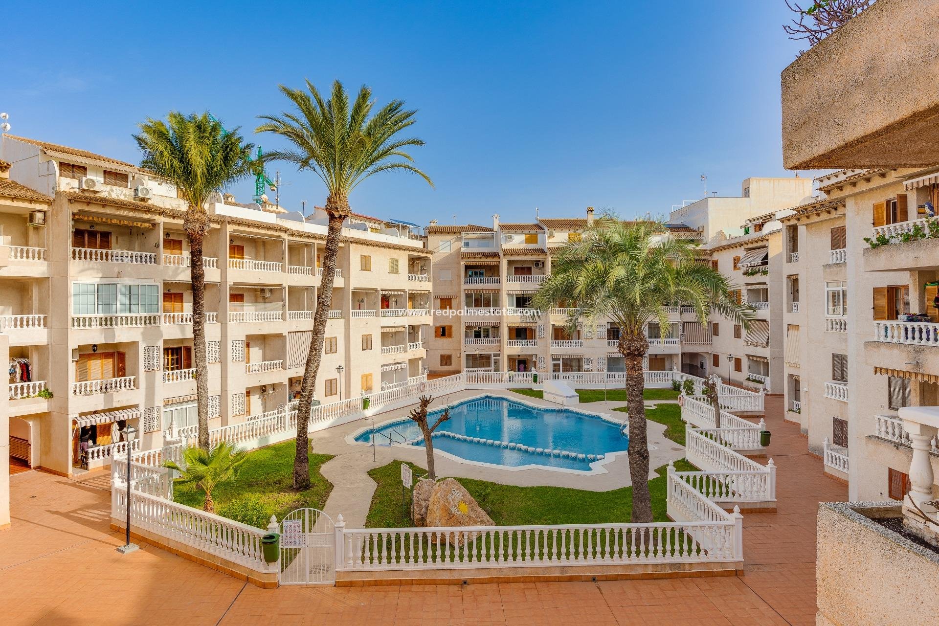 Herverkoop - Appartement -
Torrevieja - Playa de los Locos