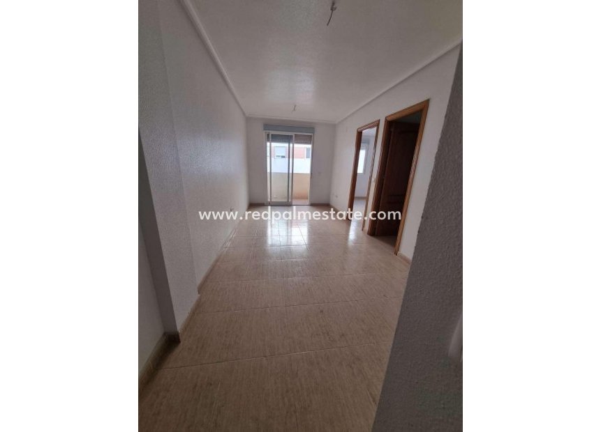 Herverkoop - Appartement -
Torrevieja - Playa de los locos