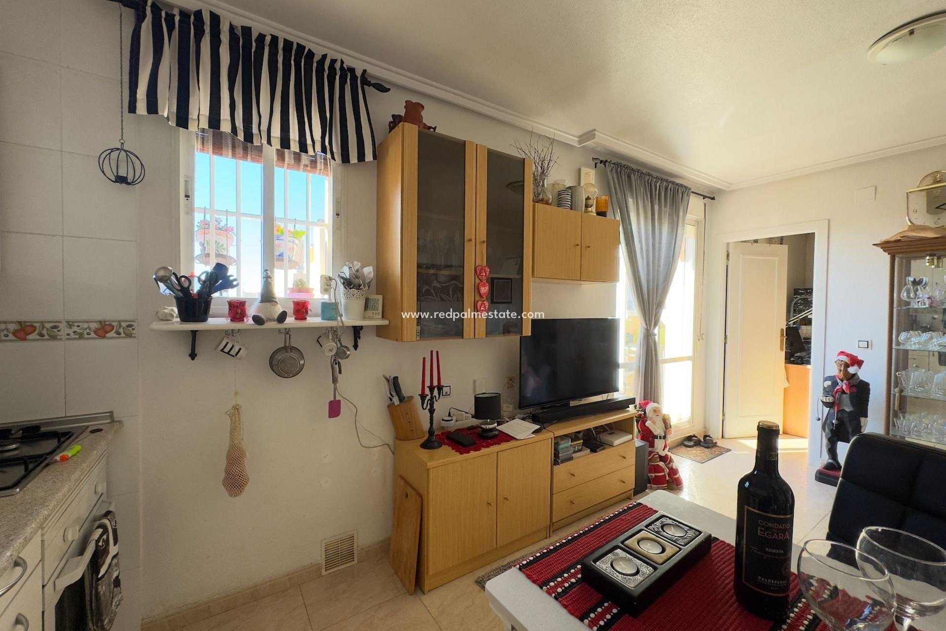 Herverkoop - Appartement -
Torrevieja - Playa de los locos